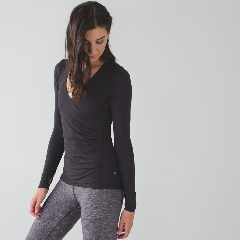 Lululemon Women's Sunset Salutation Long Sleeve Top Black Sz 8